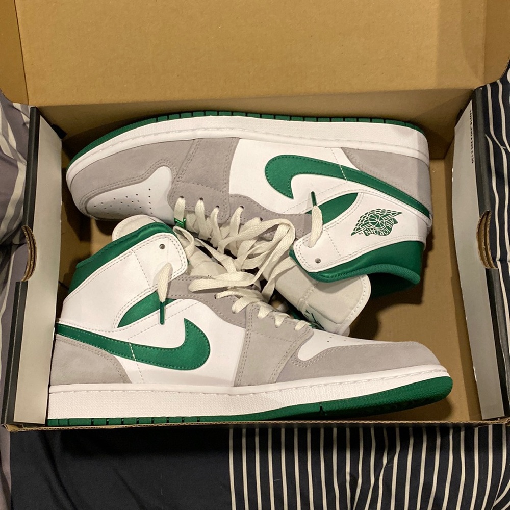 Jordan 1 Grey Pine Green Mid (11)